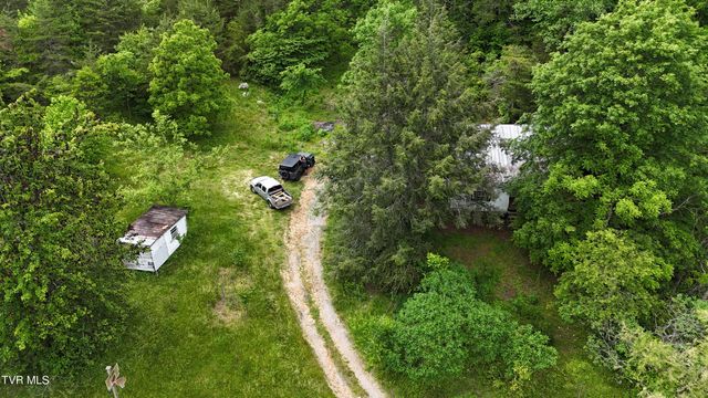 289 Early Branch Road, Rogersville, TN 37857