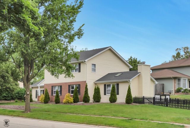8348 Adbeth Avenue, Woodridge, IL 60517
