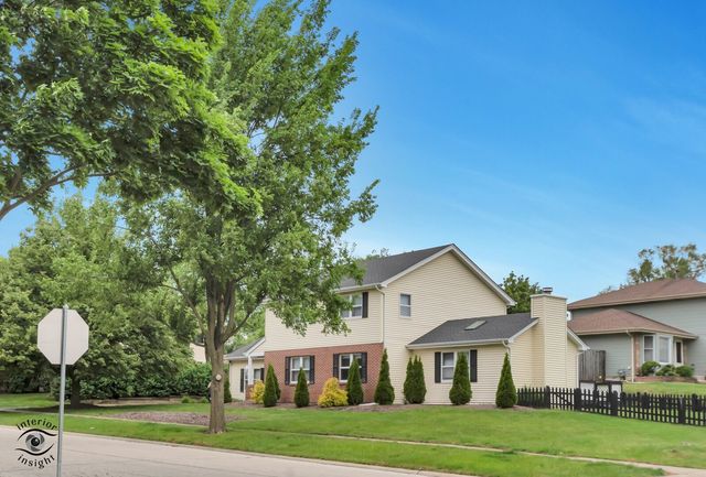 8348 Adbeth Avenue, Woodridge, IL 60517