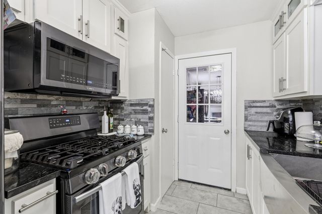 450 Price Drive, Lewisville, TX 75067