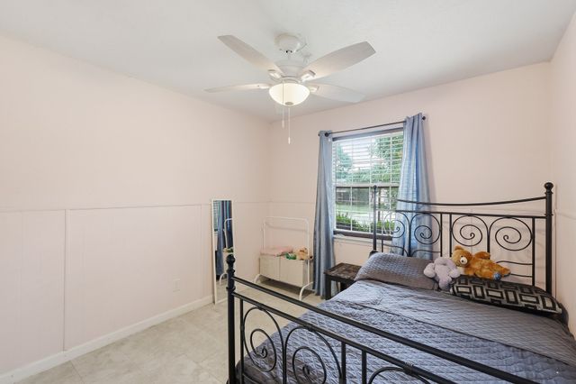 450 Price Drive, Lewisville, TX 75067