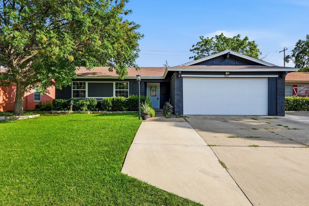 450 Price Drive, Lewisville, TX 75067