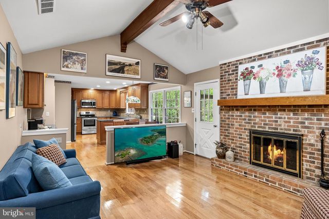 39 THUNDERHEAD DR, Medford, NJ 08055