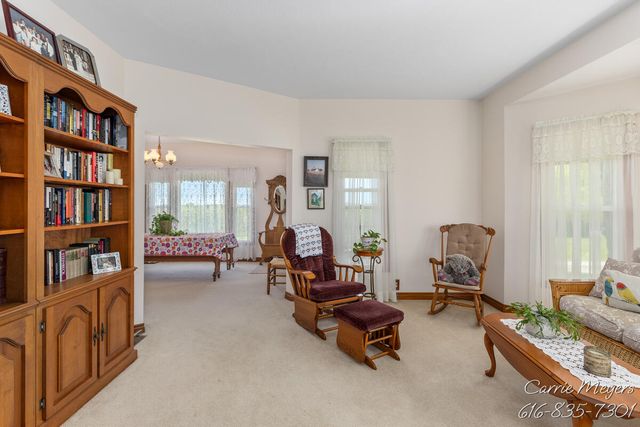3741 8 Mile Road NW, Grand Rapids, MI 49544