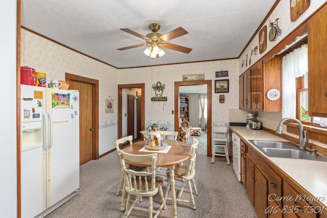 3741 8 Mile Road NW, Grand Rapids, MI 49544