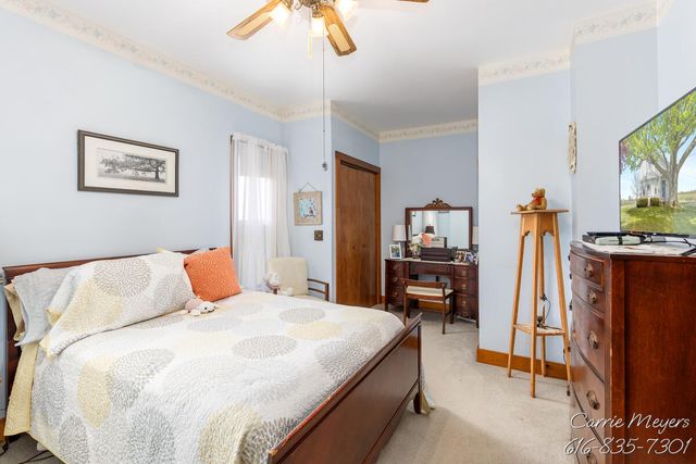 3741 8 Mile Road NW, Grand Rapids, MI 49544