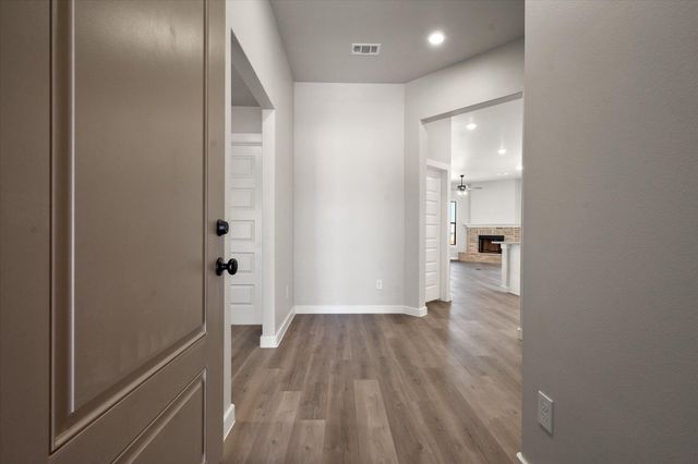 3408 Good Prairie Avenue, Wolfforth, TX 79382