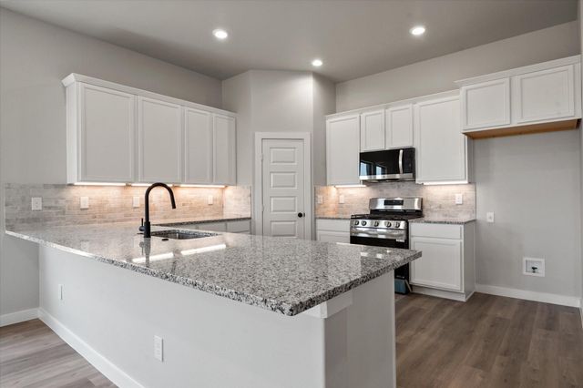 3408 Good Prairie Avenue, Wolfforth, TX 79382