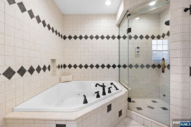 270 Hamilton Avenue, Hasbrouck Heights, NJ 07604