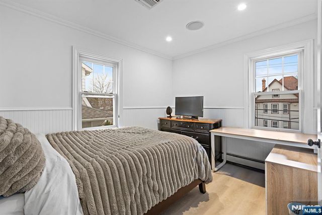 270 Hamilton Avenue, Hasbrouck Heights, NJ 07604