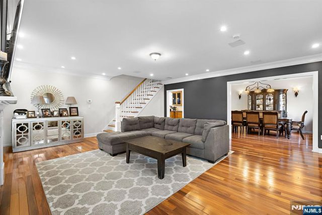 270 Hamilton Avenue, Hasbrouck Heights, NJ 07604