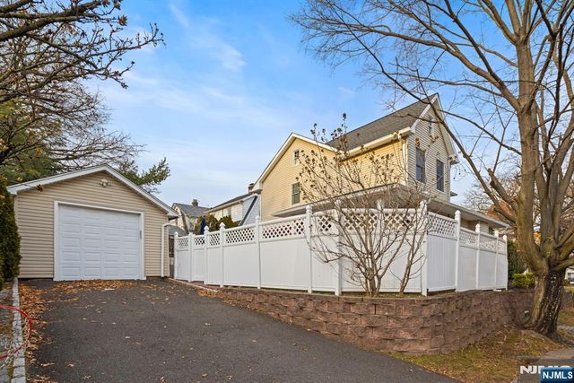 270 Hamilton Avenue, Hasbrouck Heights, NJ 07604