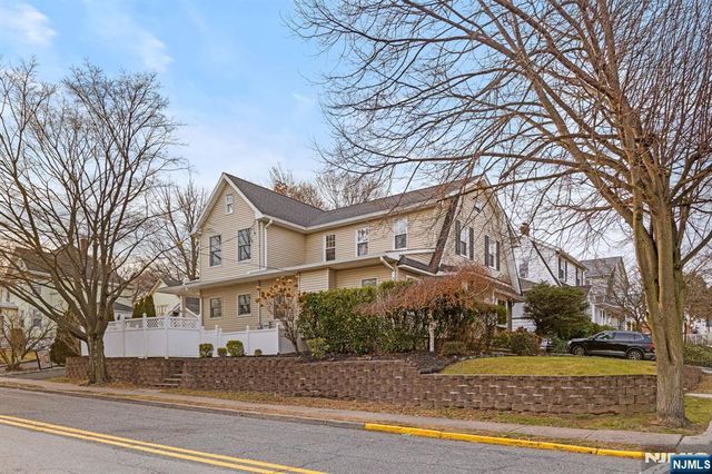 270 Hamilton Avenue, Hasbrouck Heights, NJ 07604