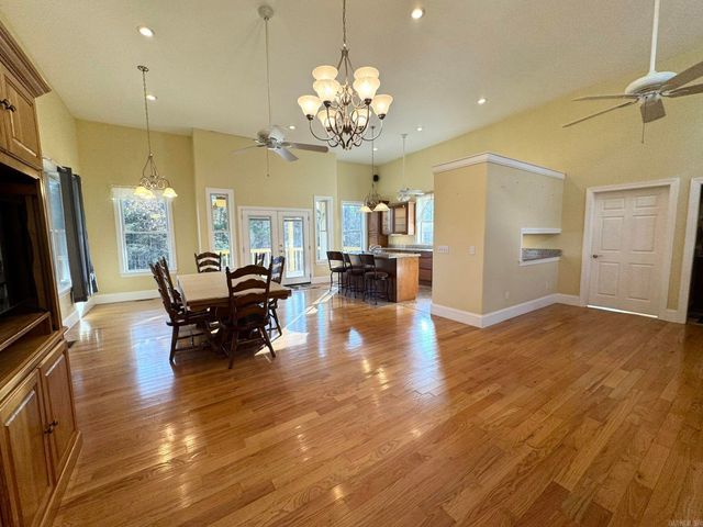 318 S Riggsville, Mountain View, AR 72560