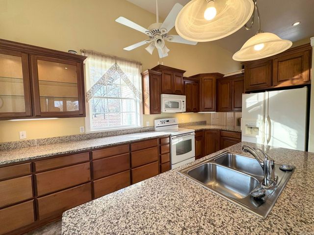 318 S Riggsville, Mountain View, AR 72560