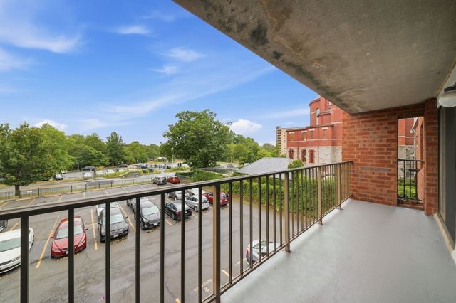 100 High St 308, Medford, MA 02155