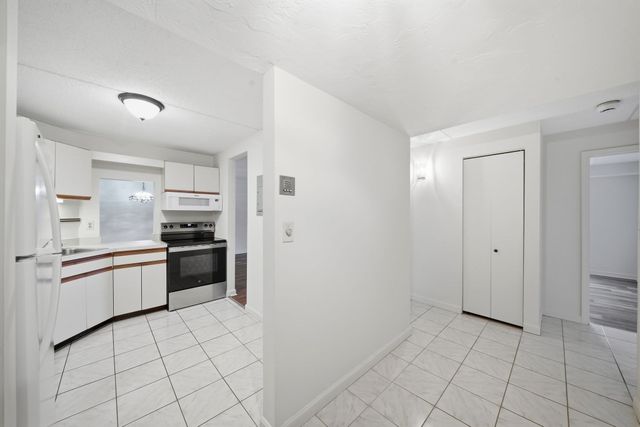 100 High St 308, Medford, MA 02155