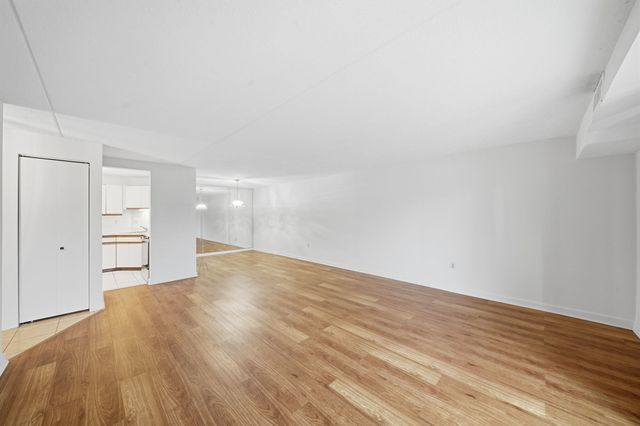 100 High St 308, Medford, MA 02155