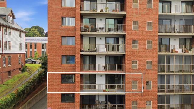 100 High St 308, Medford, MA 02155