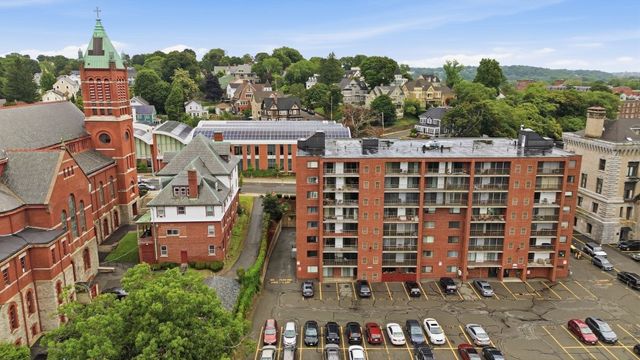 100 High St 308, Medford, MA 02155