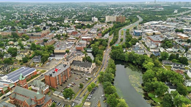 100 High St 308, Medford, MA 02155
