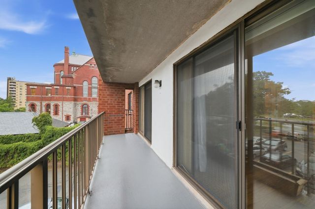 100 High St 308, Medford, MA 02155