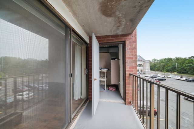 100 High St 308, Medford, MA 02155