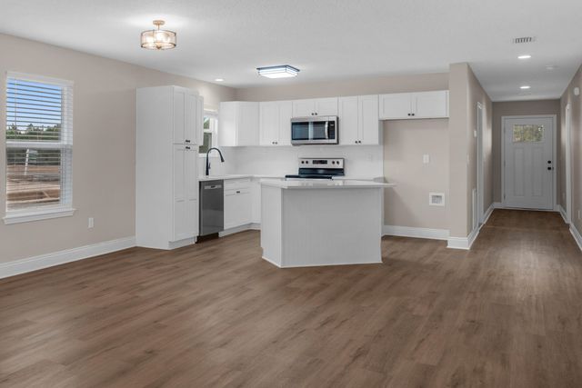 5438 Bayleaf Drive, Crestview, FL 32539