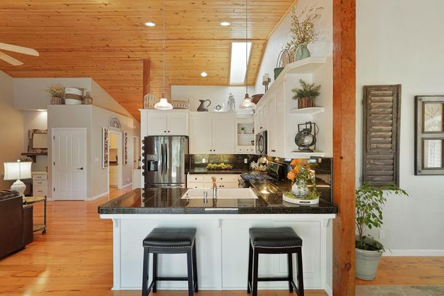 980 Fairway Ct, Murphys, CA 95247