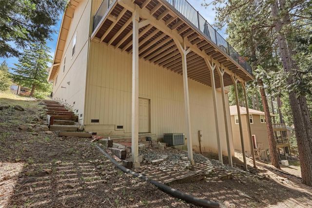 980 Fairway Ct, Murphys, CA 95247