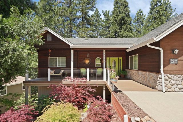 980 Fairway Ct, Murphys, CA 95247