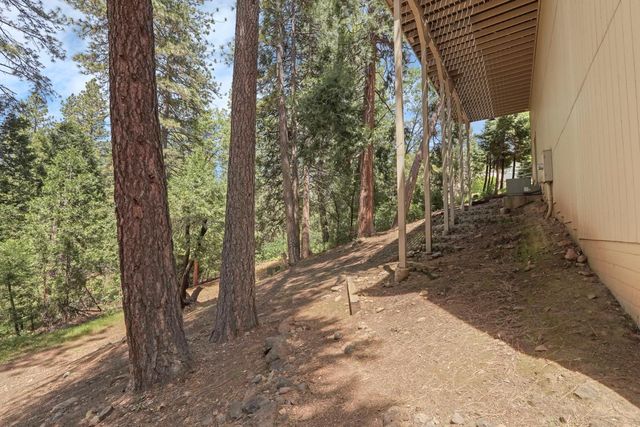 980 Fairway Ct, Murphys, CA 95247