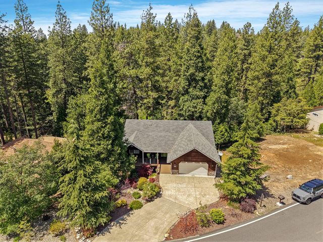 980 Fairway Ct, Murphys, CA 95247