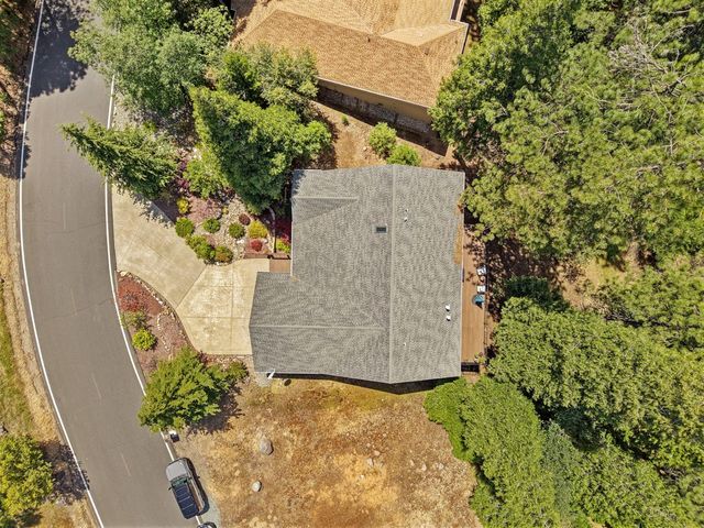 980 Fairway Ct, Murphys, CA 95247