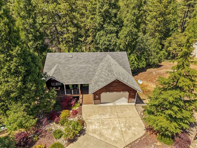 980 Fairway Ct, Murphys, CA 95247