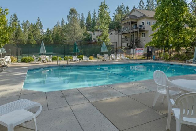 980 Fairway Ct, Murphys, CA 95247