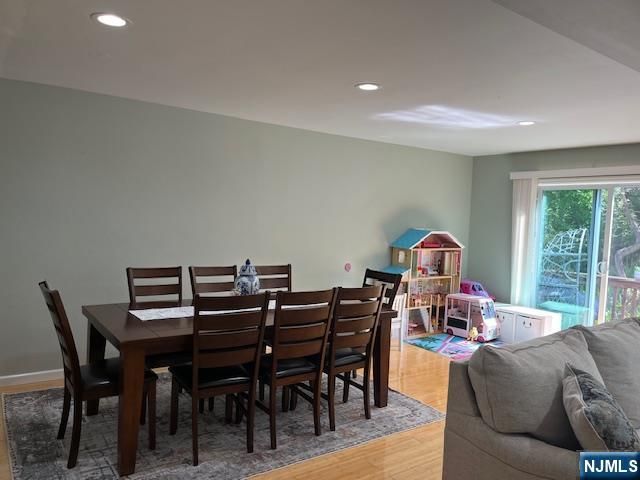 41 Foxwood Square, Old Tappan, NJ 07675