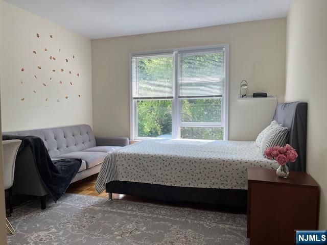 41 Foxwood Square, Old Tappan, NJ 07675