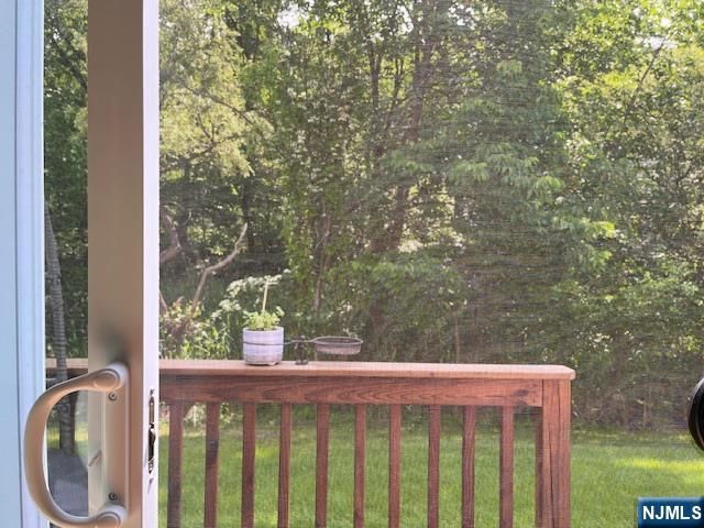 41 Foxwood Square, Old Tappan, NJ 07675