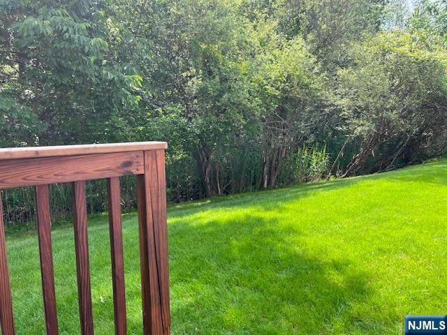 41 Foxwood Square, Old Tappan, NJ 07675