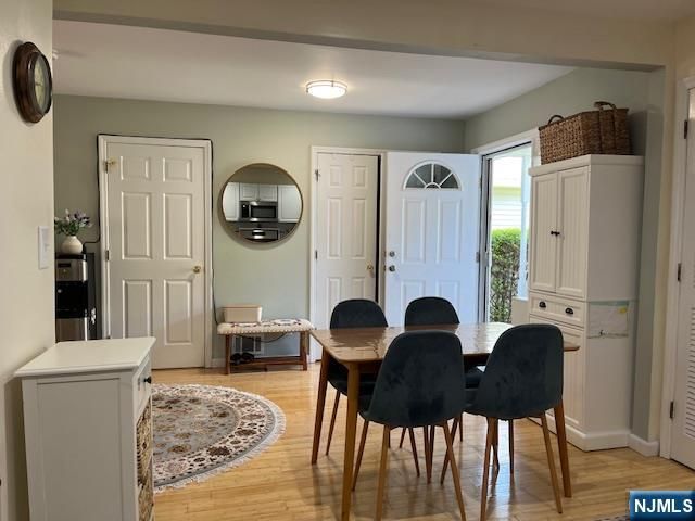 41 Foxwood Square, Old Tappan, NJ 07675