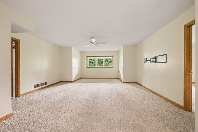 3028 Highpointe Curve, Roseville, MN 55113