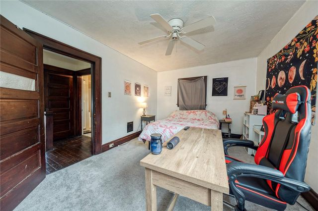 68 Center Ave, Burgettstown Boro, PA 15021