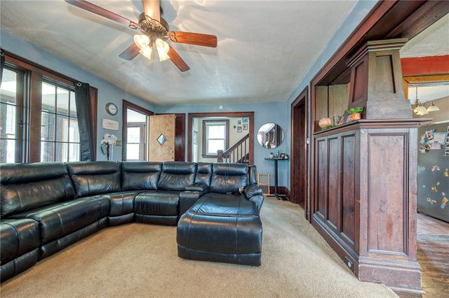 68 Center Ave, Burgettstown Boro, PA 15021
