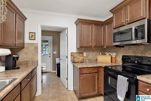 95 VILLAGE SPRINGS COVE, Springville, AL 35146