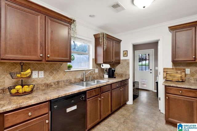 95 VILLAGE SPRINGS COVE, Springville, AL 35146