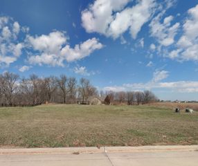 4061 NW 95th Place, Polk City, IA 50226