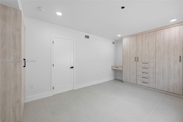 10910 NE 9th Ct, Biscayne Park, FL 33161