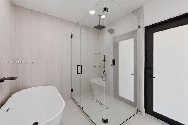 10910 NE 9th Ct, Biscayne Park, FL 33161