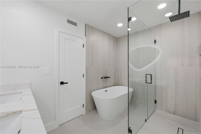 10910 NE 9th Ct, Biscayne Park, FL 33161